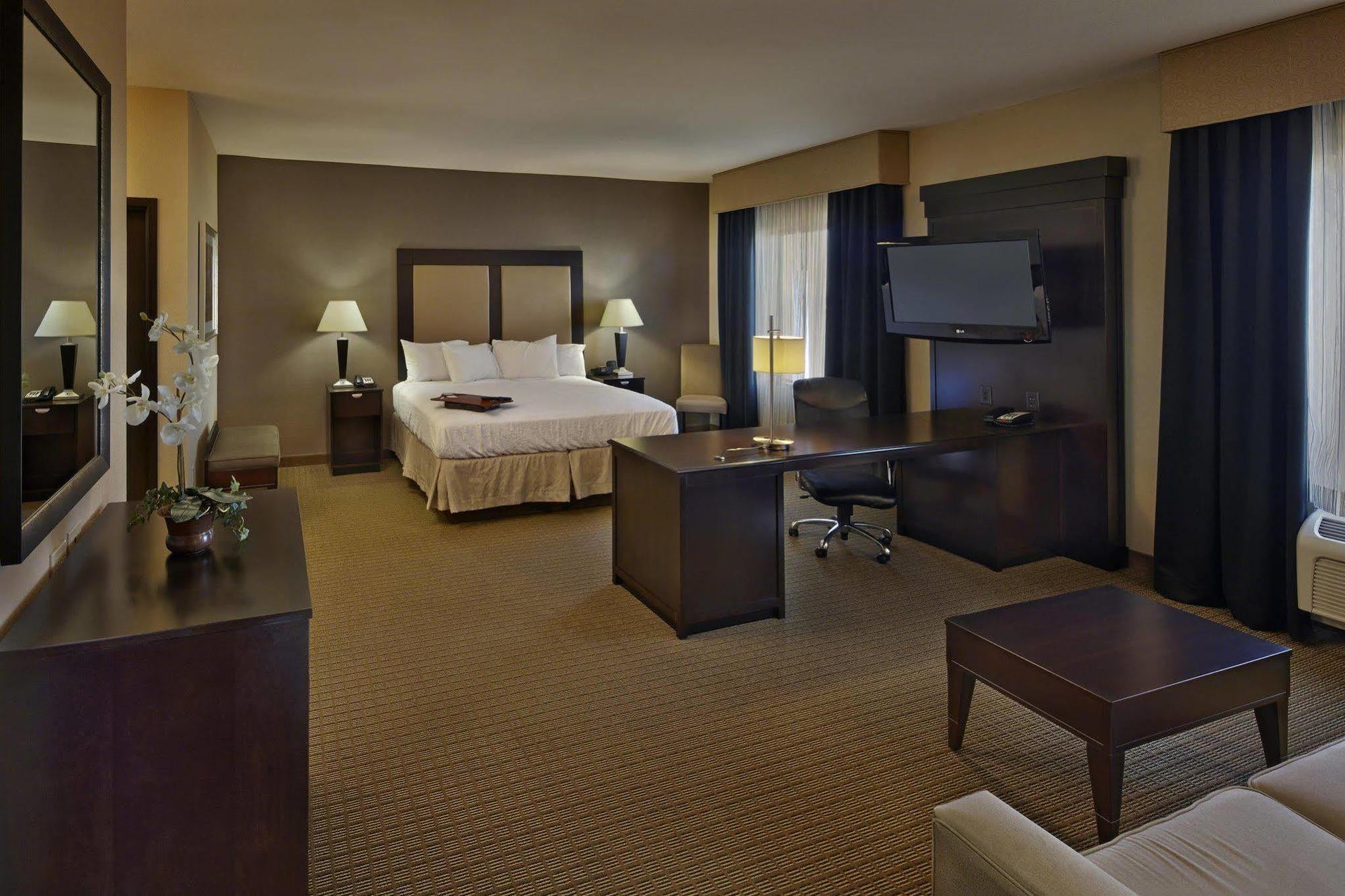 Hampton Inn & Suites Decatur Buitenkant foto